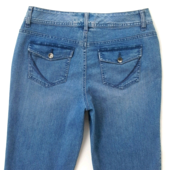 SONOMA LIFE + STYLE ♡ Super-Sweet Denim Embroidered Blue Jean Capris 10 - Picture 9 of 13